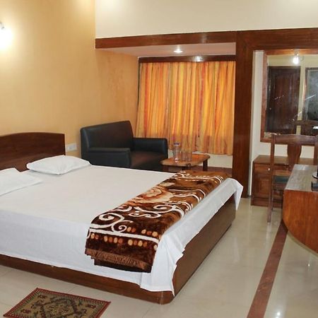 Marina Beach House Hotel Пури Екстериор снимка