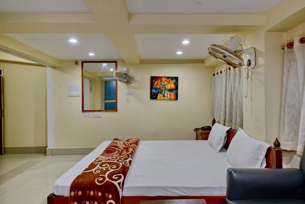 Marina Beach House Hotel Пури Екстериор снимка